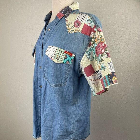 Bonjour Short Sleeve Denim and Floral Button Down Shirt Size M EUC - Picture 3 of 5